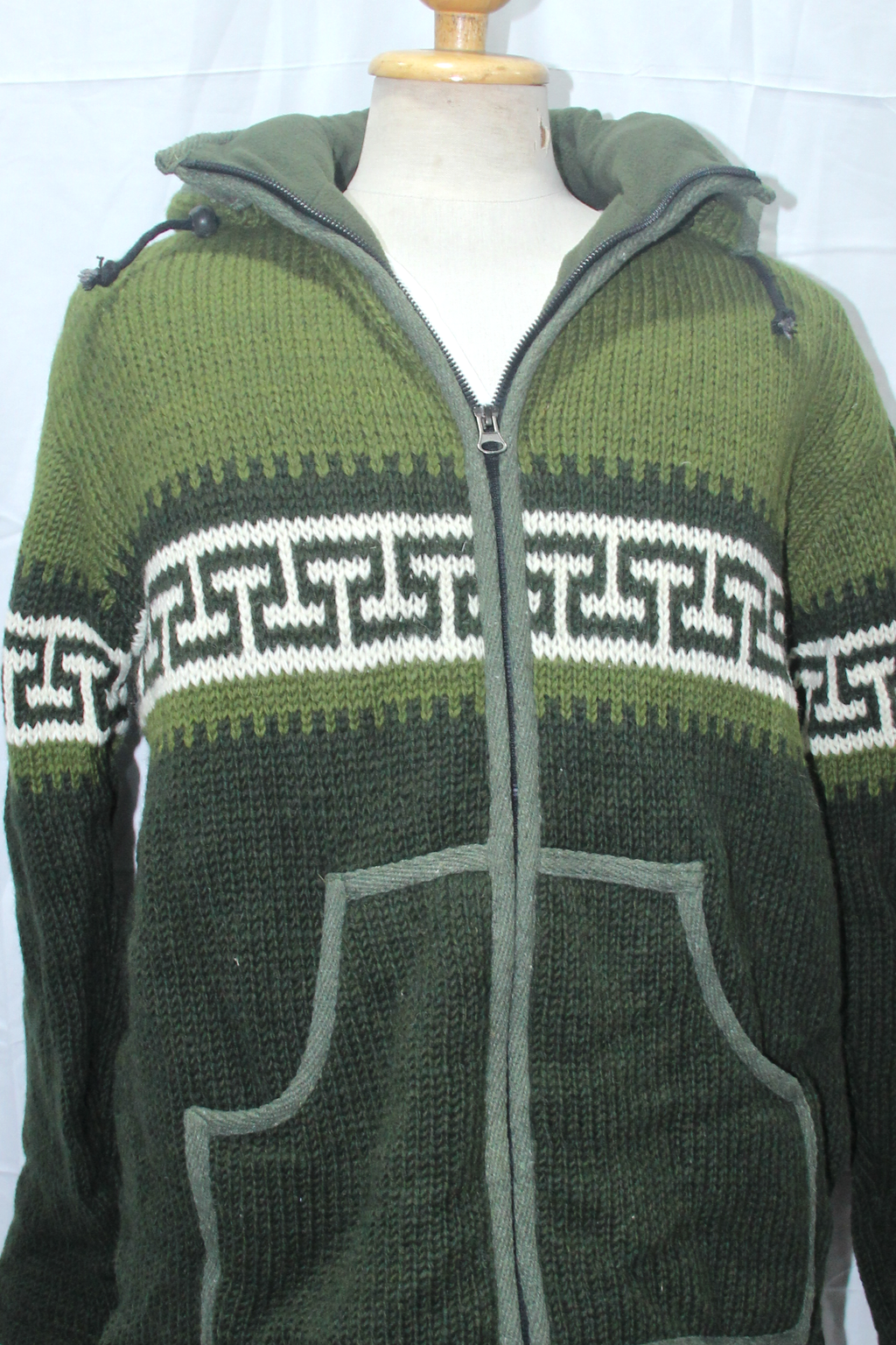 Olive Green Geometric Hooded Wool Jacket — knit and lining detail