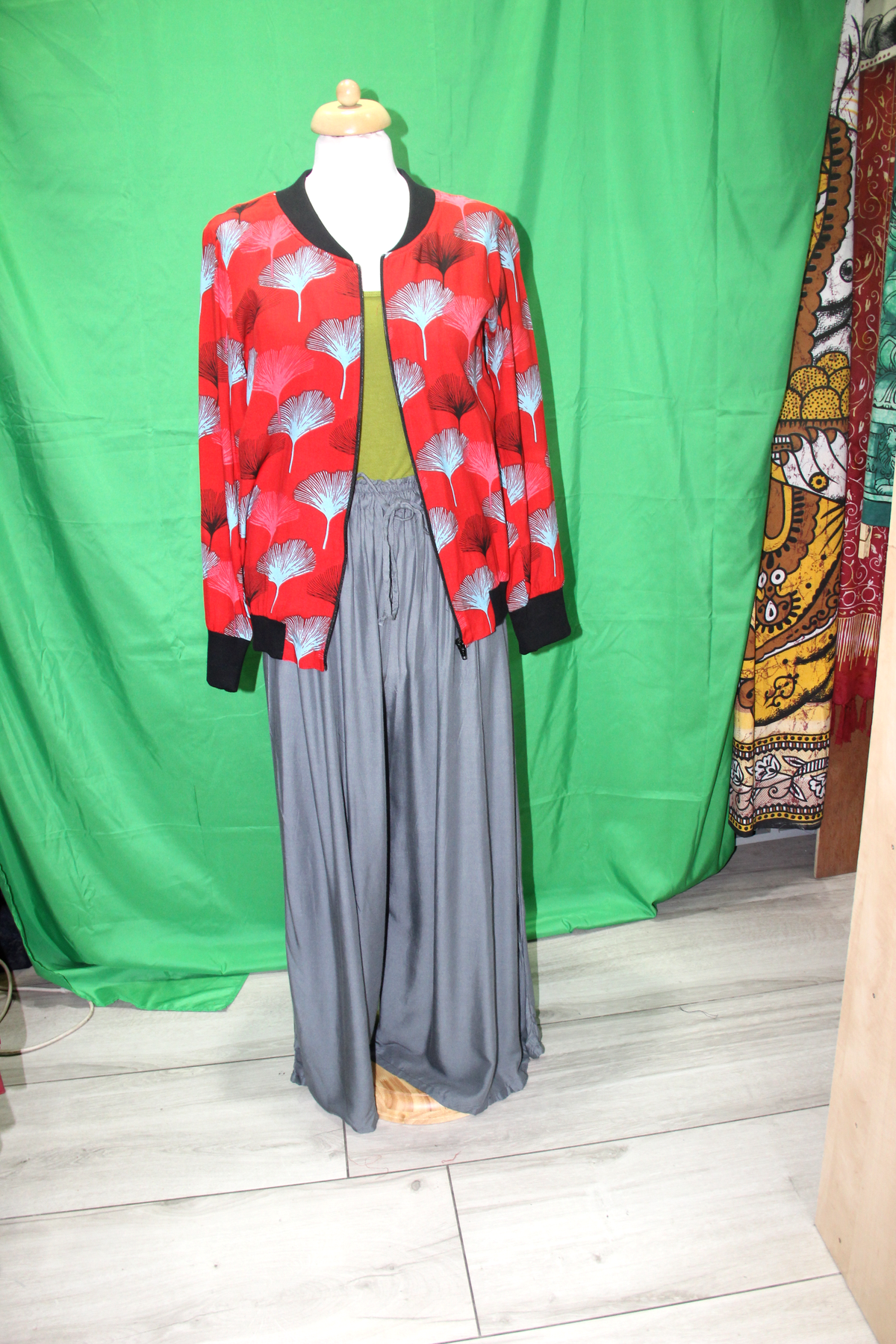 Jacket - Red Grey Ginkgo Leaf Pattern - image 6