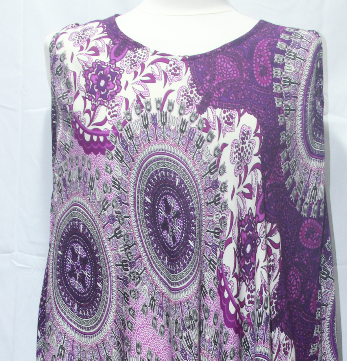 Beach Dress - Sleeveless - Purple Cream Mandala - real fabric detail