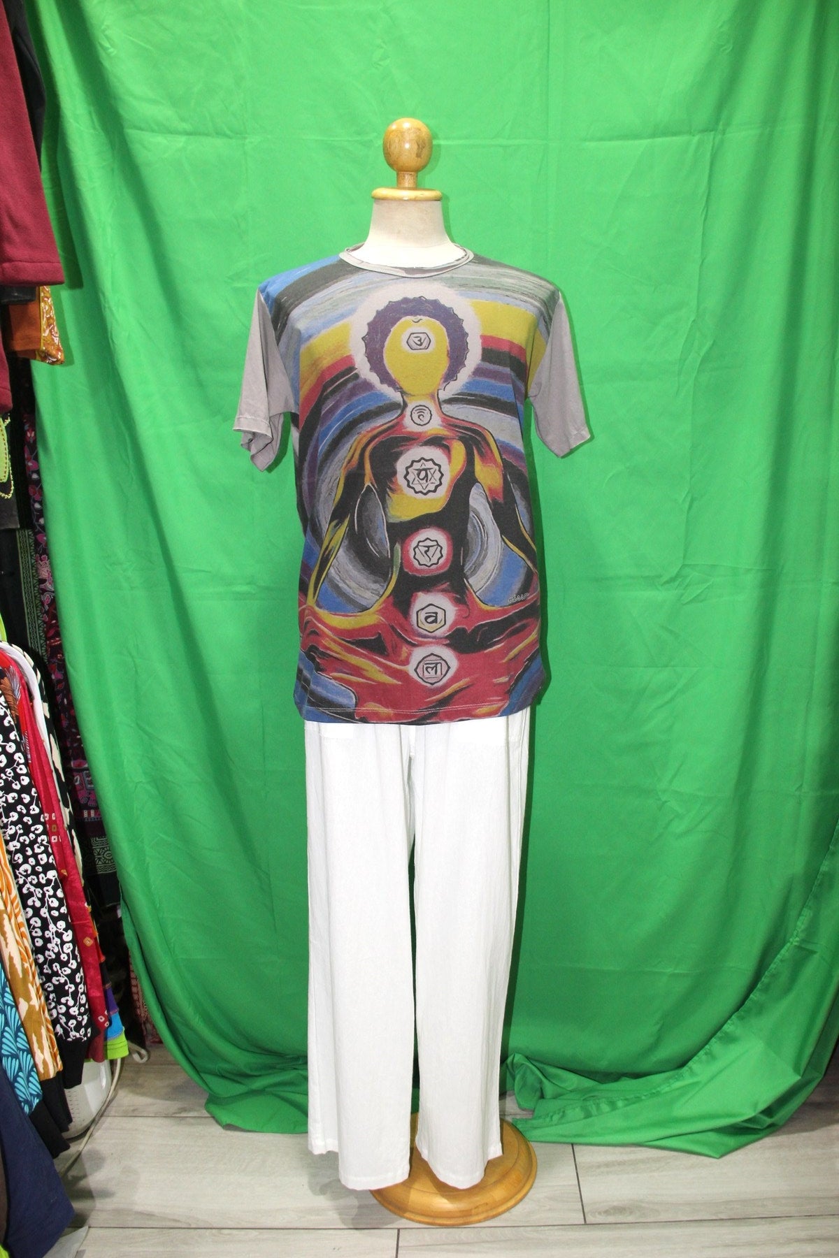 Grey Seven Chakras Multicolour Concentric Circle from Thailand — garment detail