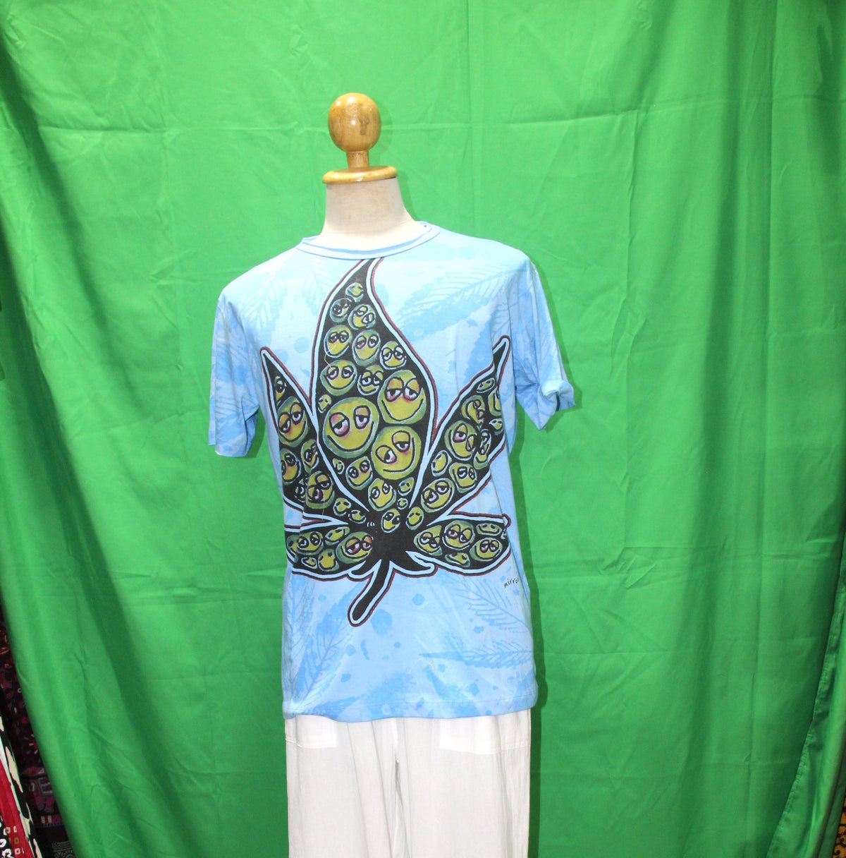 Happy Leaf in Blue Tees from Thailand — original product view