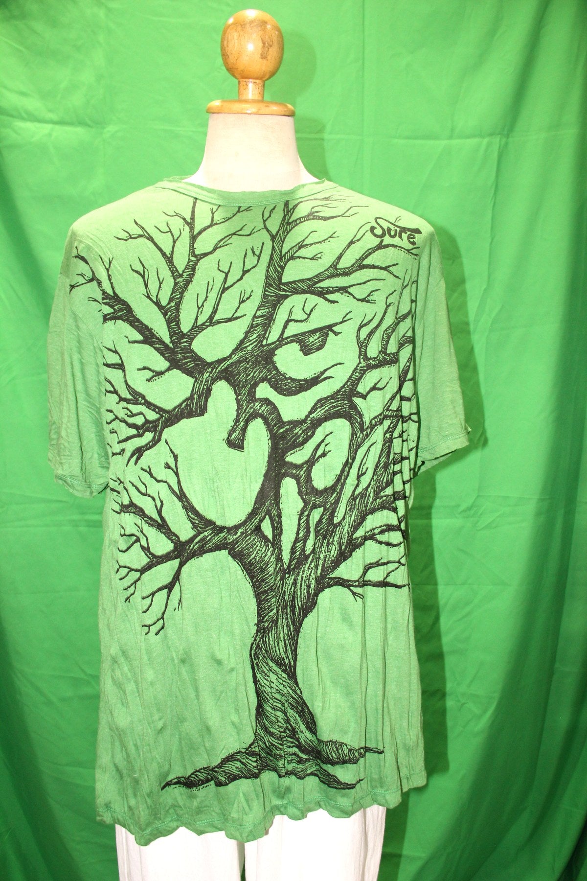 Om Tree in Green from Thailand — garment detail