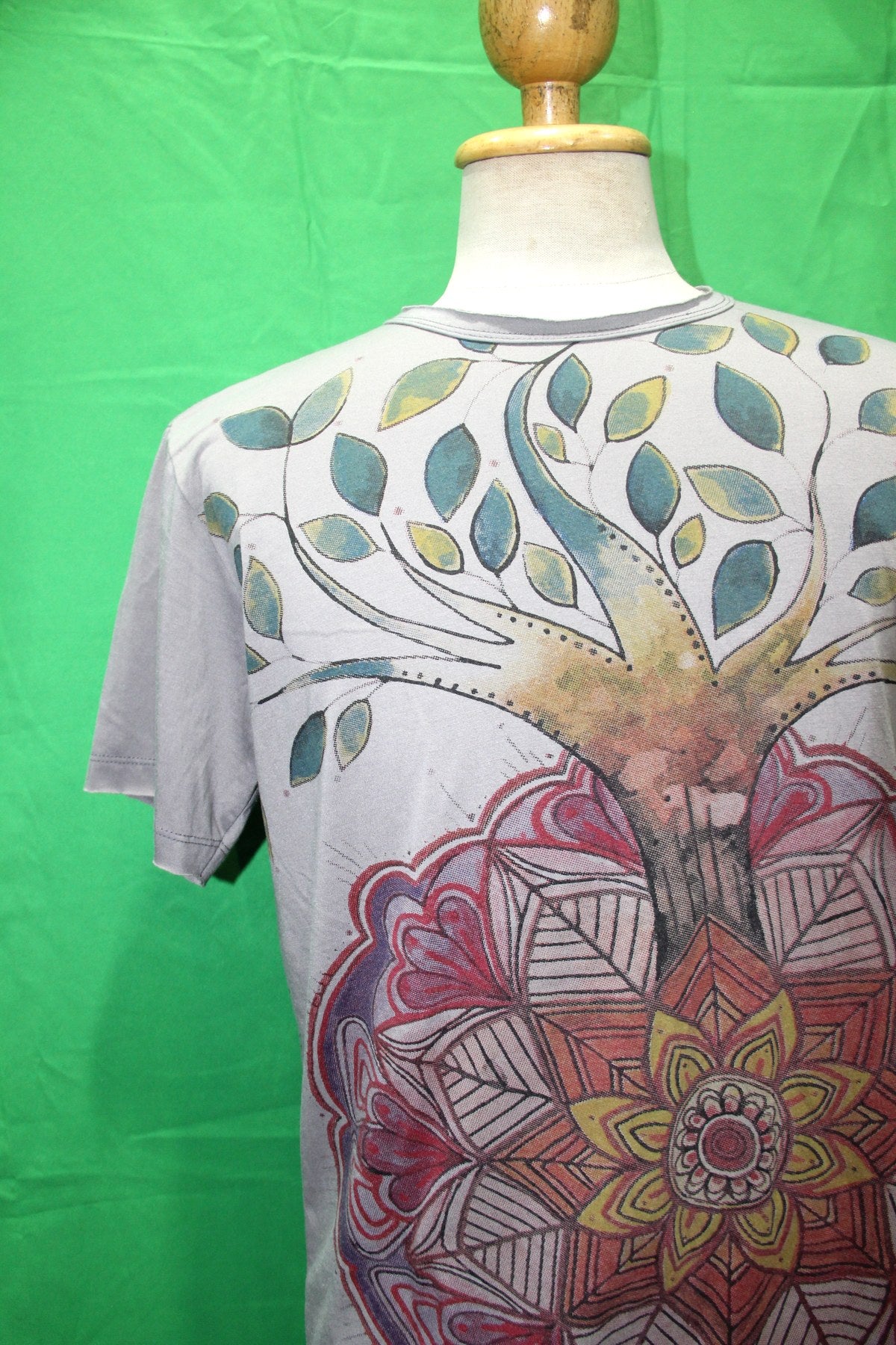 Cotton T-Shirt - Blue - Short Sleeve T-Shirt Gray Mandala in Tree — garment detail