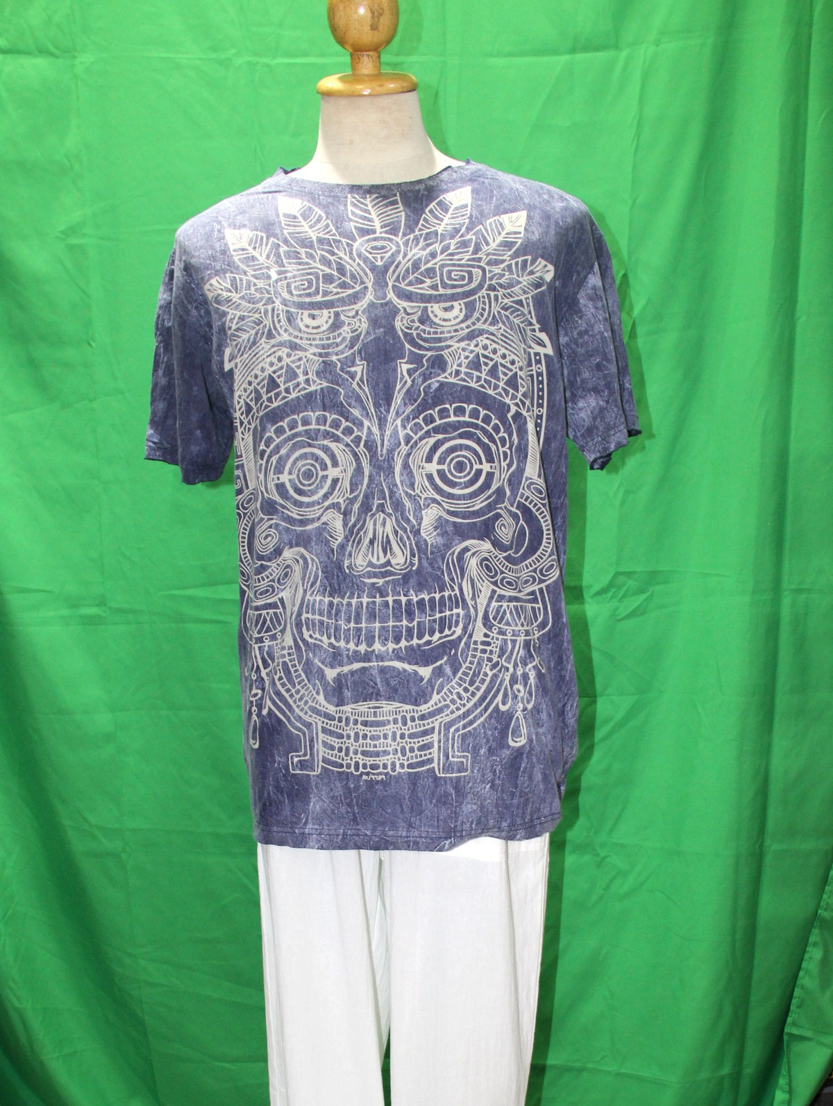 Skull with Leaf Hat — original product view