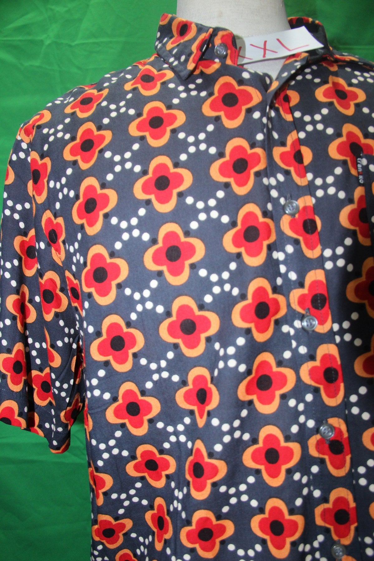Hawaiian Red Flowers — garment detail