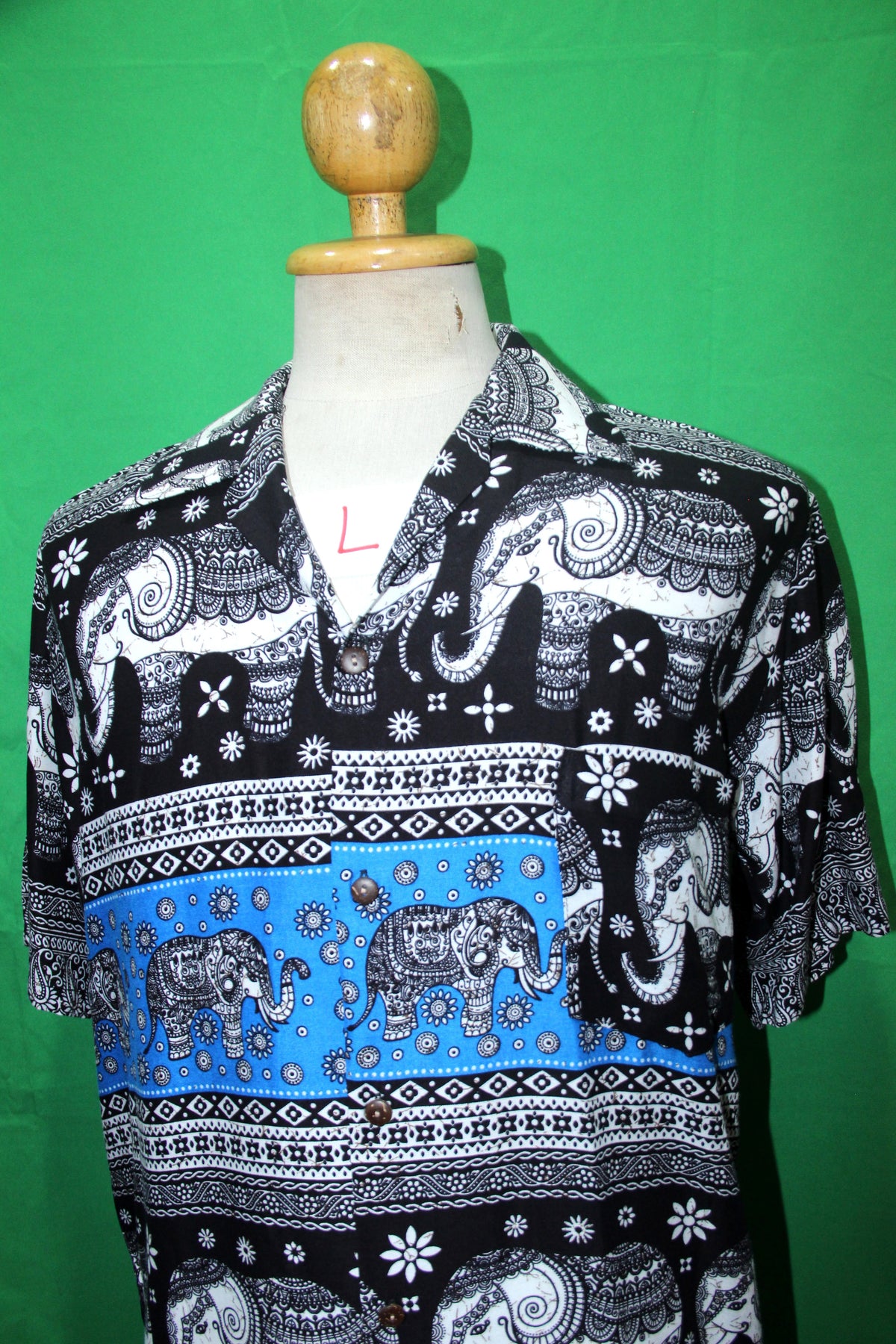 Blue Elephant Paisley Bands men's Hawaiian shirt — fabric detail