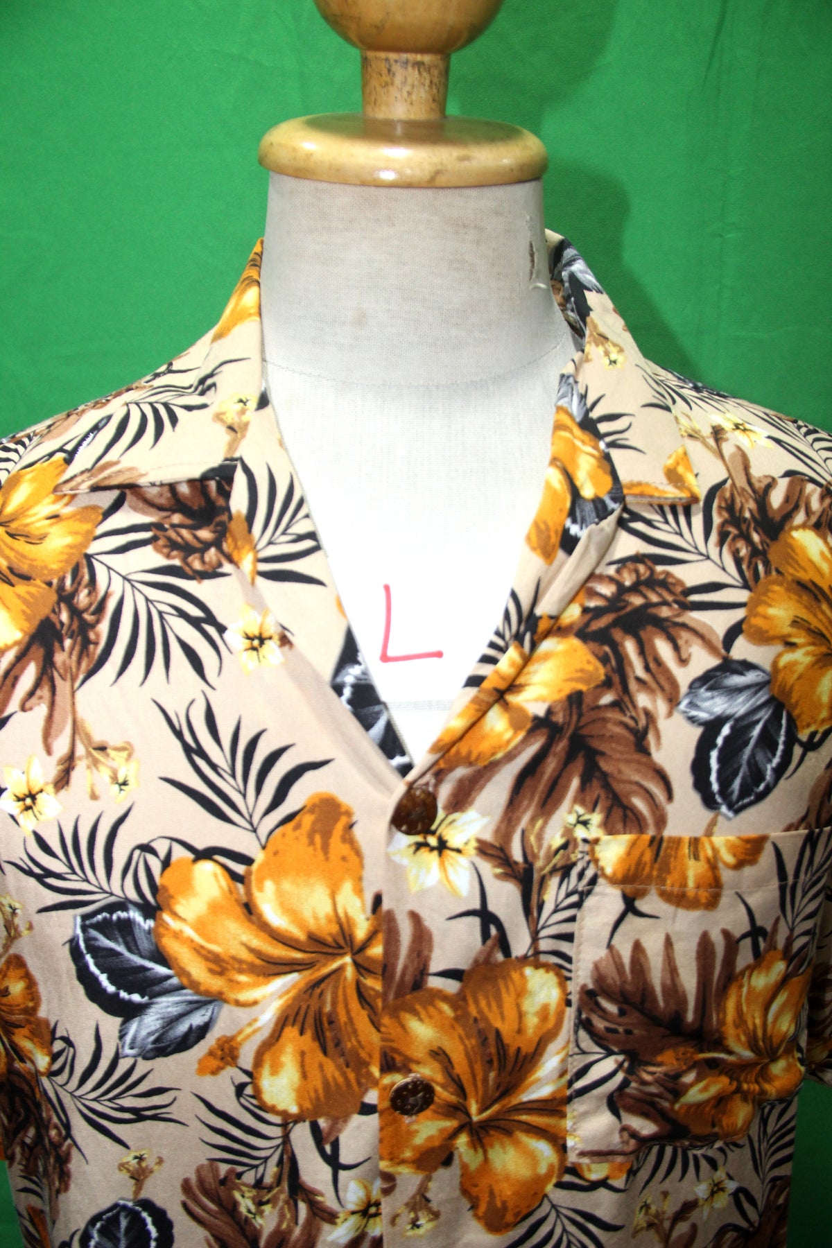 Golden Hibiscus Garden men's Hawaiian shirt — fabric detail