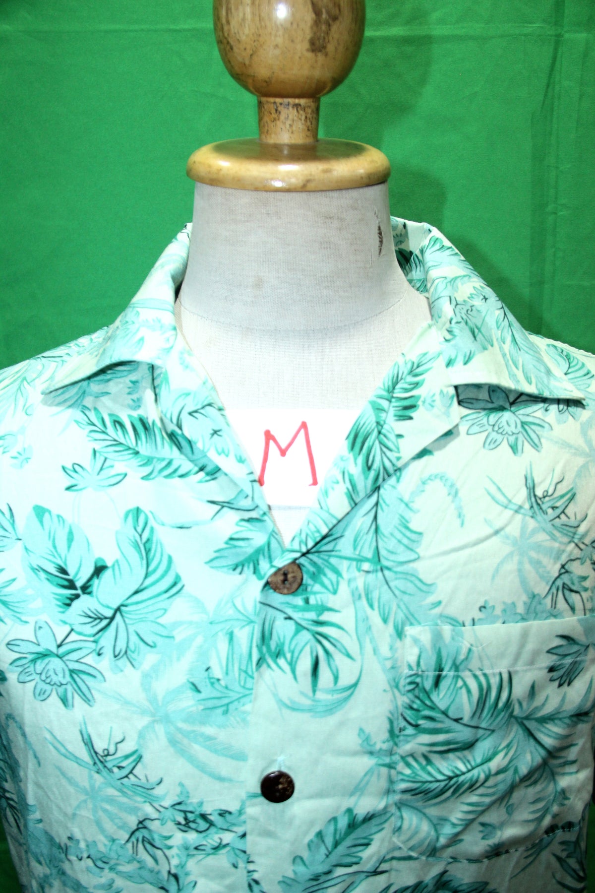 Mint Jungle Foliage men's Hawaiian shirt — fabric detail