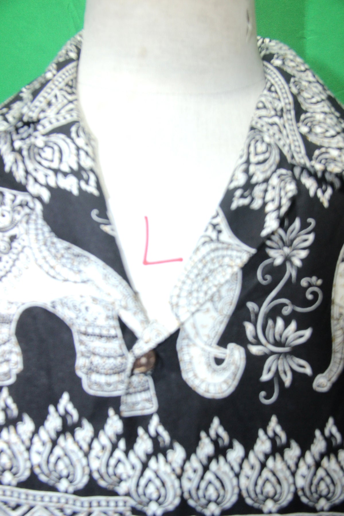 Monochrome Elephant Parade men's Hawaiian shirt — fabric detail