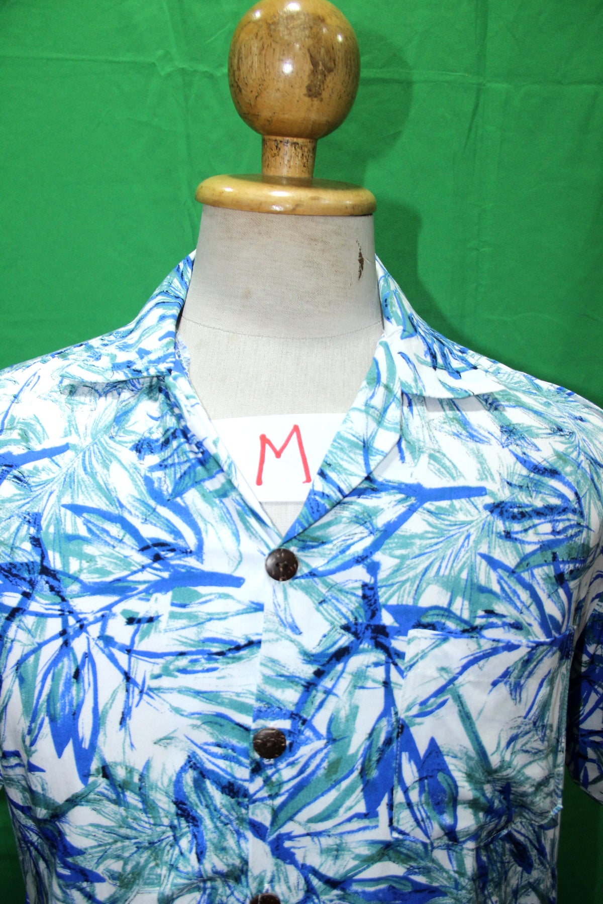 Ocean Bamboo Leaves men's Hawaiian shirt — fabric detail