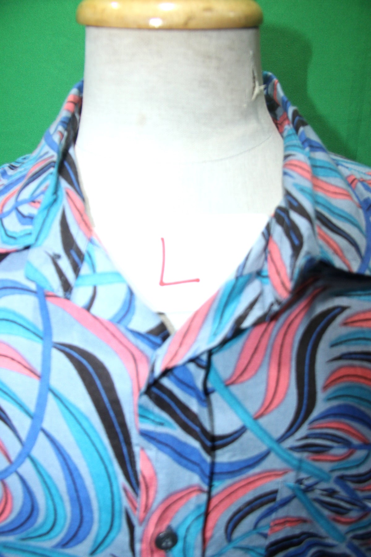 Psychedelic Ocean Waves men's Hawaiian shirt — fabric detail